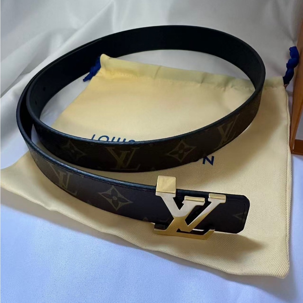 ✨ Louis Vuitton Iconic LV Initiales 30mm Reversible Monogram/ Noir  Belt Size 85